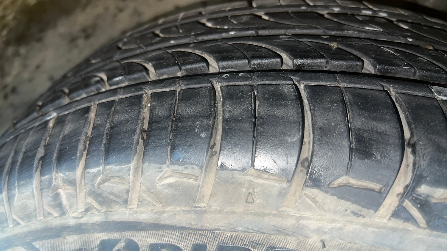 Used 2020 Tata Tiago XZ Plus Petrol Manual tyres RIGHT FRONT TYRE TREAD VIEW
