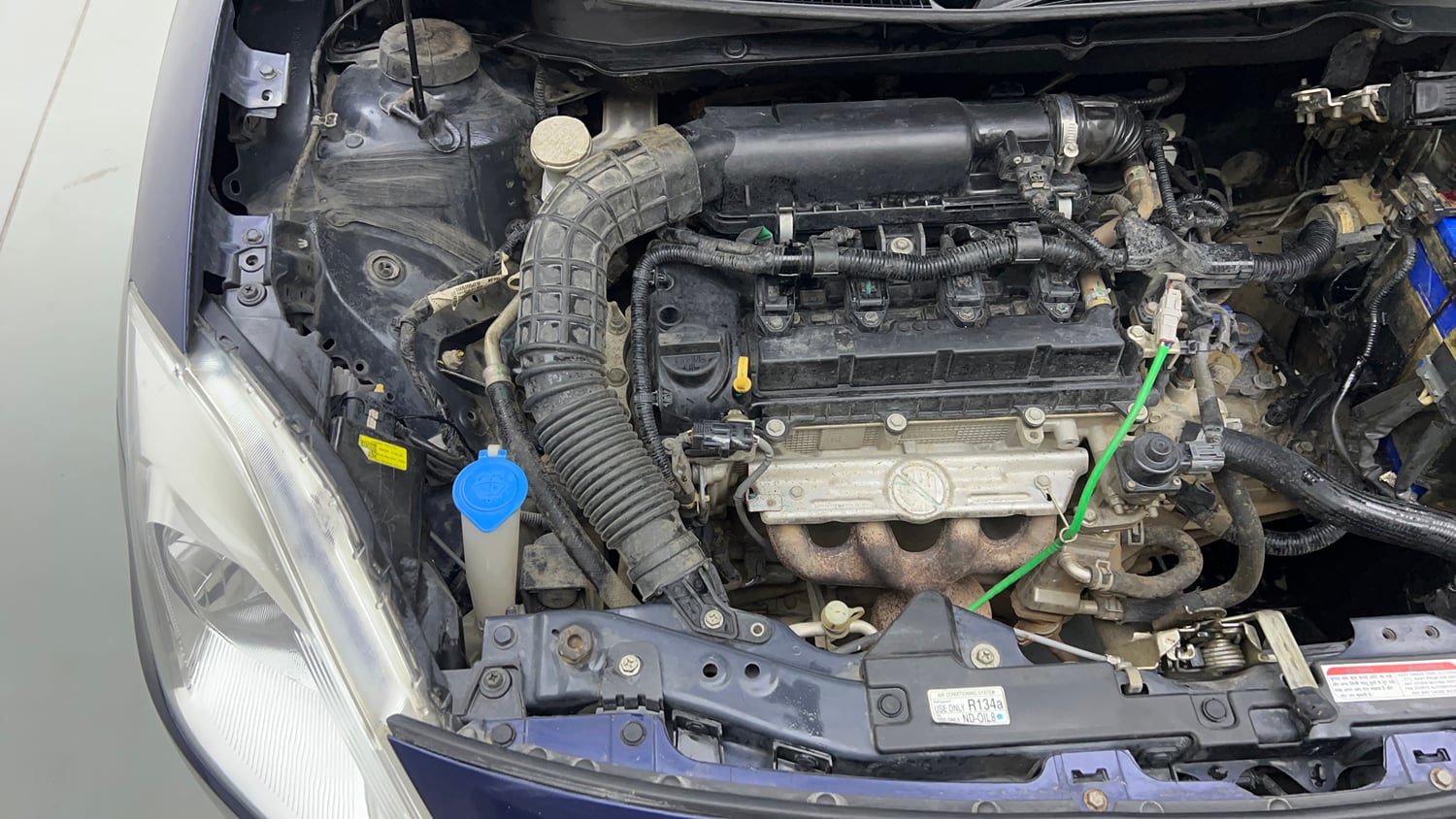 Used 2022 Maruti Suzuki Swift VXi Petrol Manual engine ENGINE RIGHT SIDE VIEW