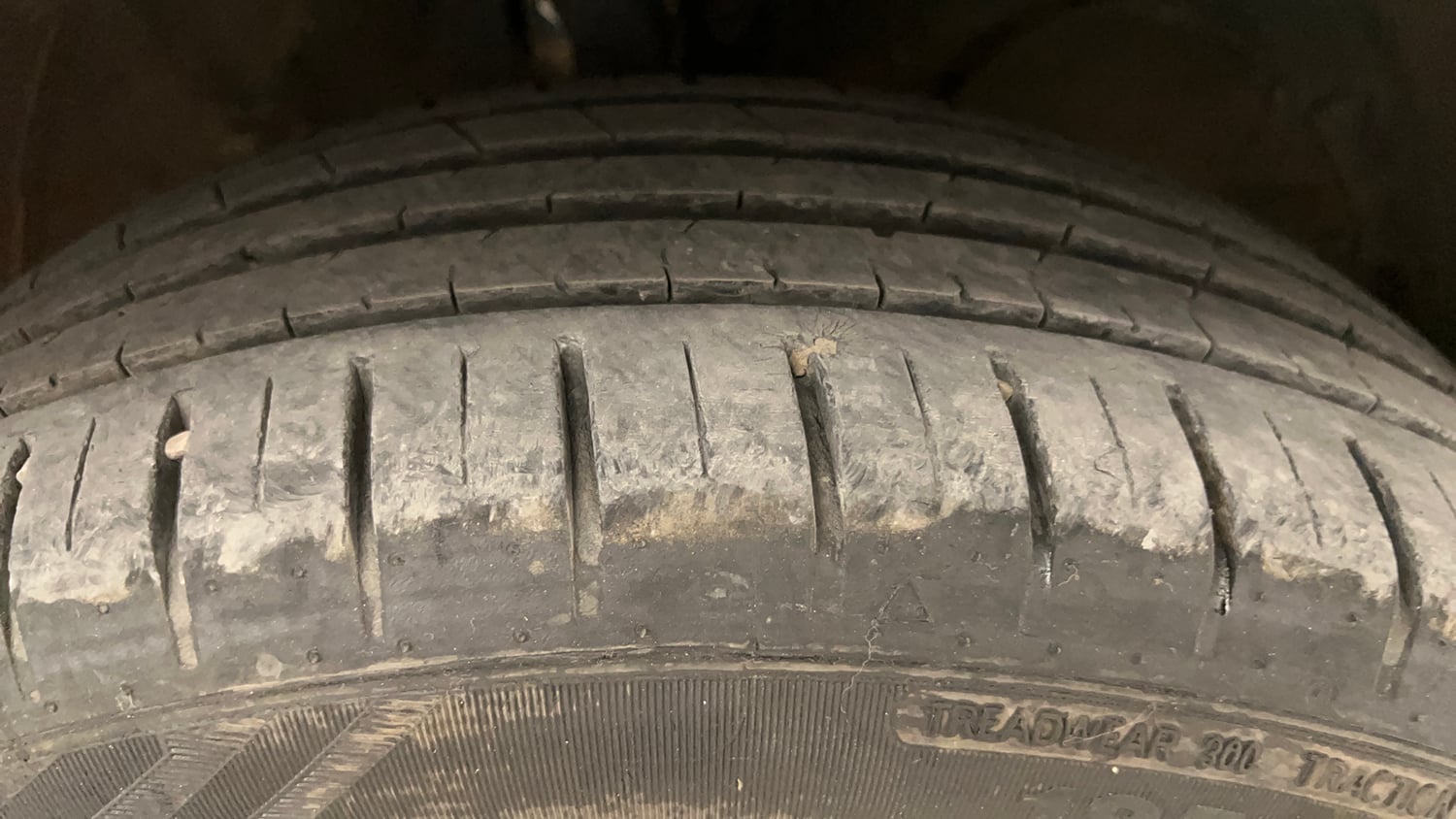 Used 2021 Toyota Glanza G Petrol Manual tyres RIGHT FRONT TYRE TREAD VIEW