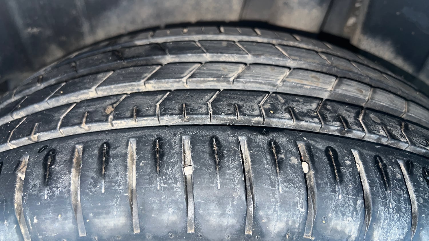 Used 2023 Maruti Suzuki Baleno Alpha MT Petrol Manual tyres LEFT REAR TYRE TREAD VIEW