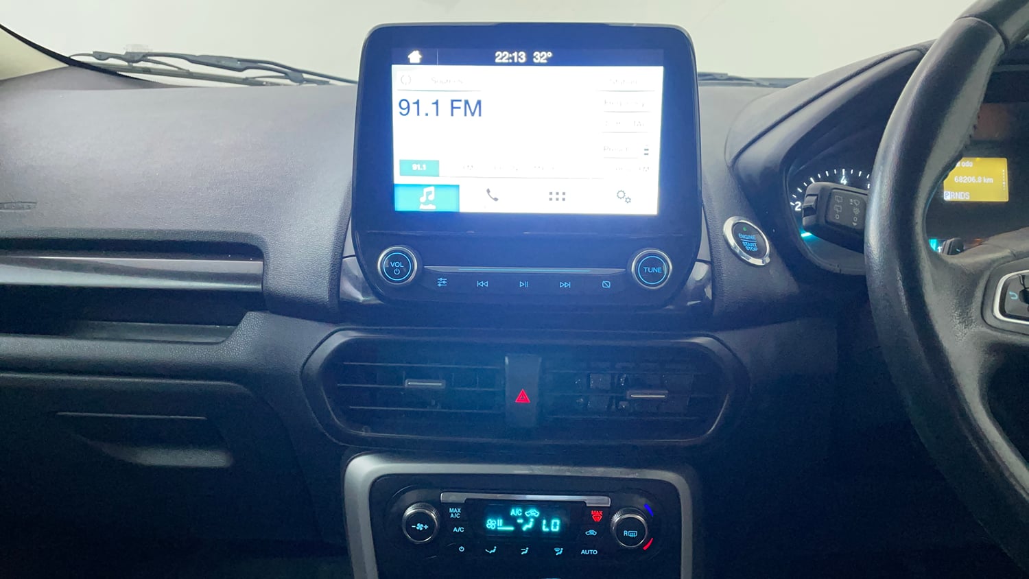 Used 2018 Ford EcoSport Titanium + 1.5L Ti-VCT AT Petrol Automatic interior MUSIC SYSTEM & AC CONTROL VIEW