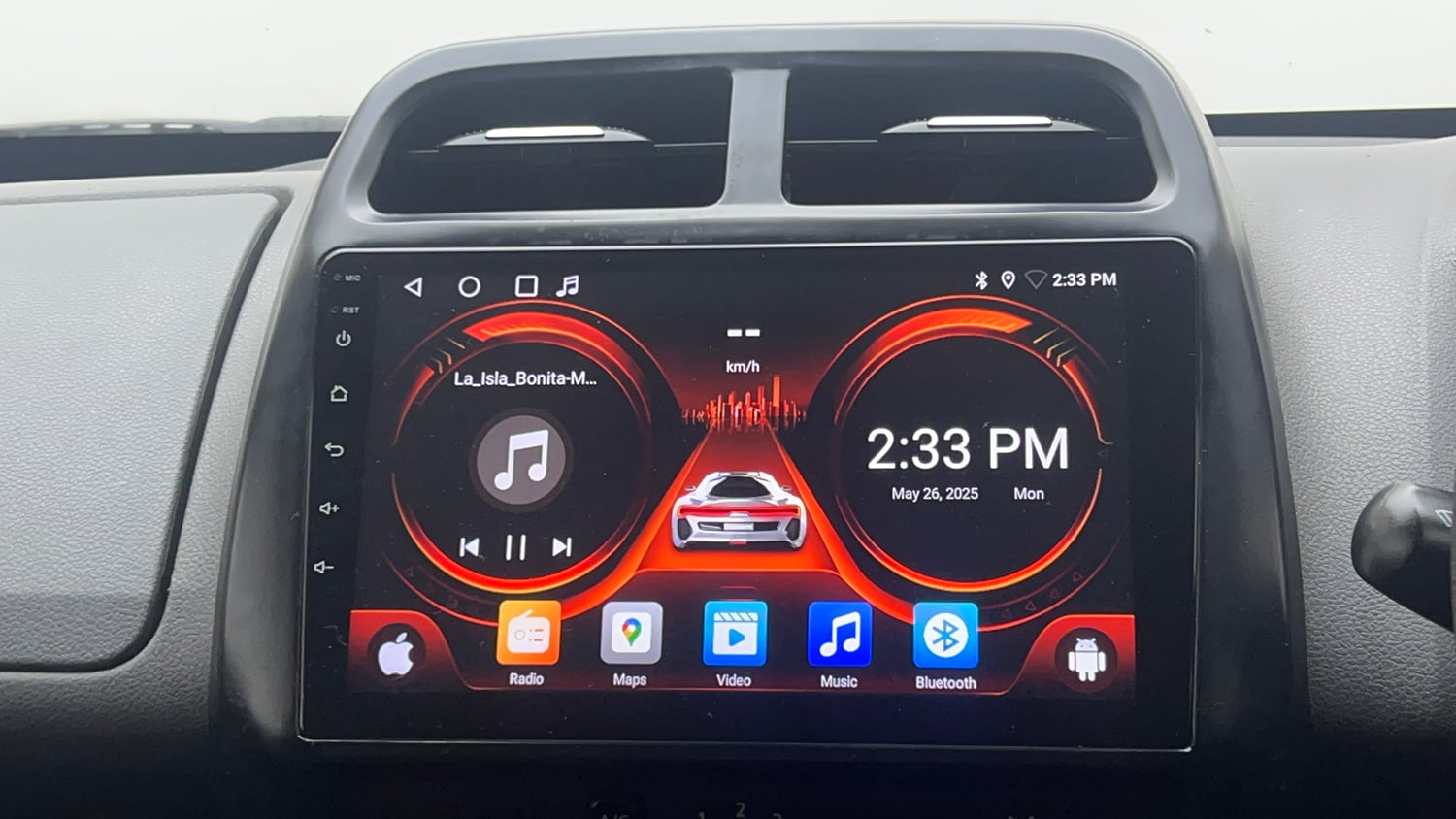 Used 2016 Renault Kwid RXT Petrol Manual top_features Touch screen infotainment system