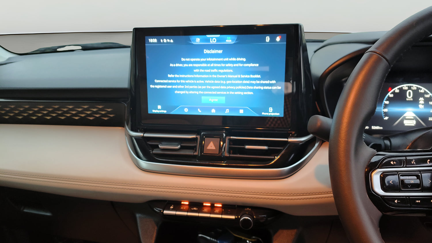 Used 2026 Maruti Suzuki Victoris ZXI+ (O) AT 2W (ADAS) Petrol Automatic interior MUSIC SYSTEM & AC CONTROL VIEW