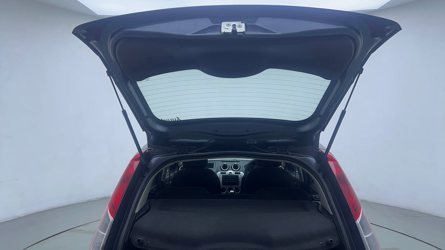 Used 2014 Ford Figo Duratec Petrol ZXI 1.2 Petrol Manual interior DICKY DOOR OPEN VIEW