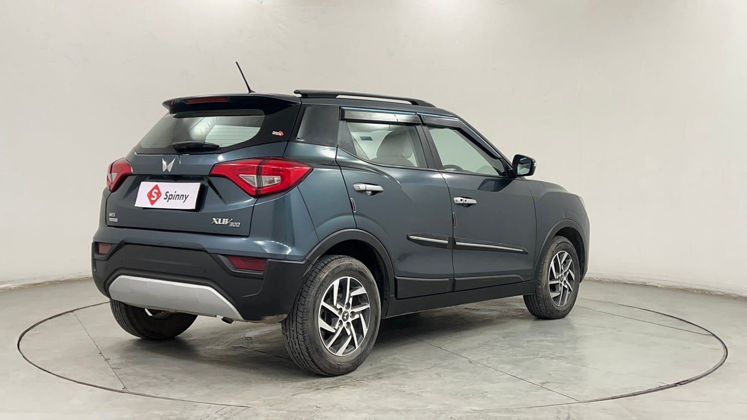 Used 2023 Mahindra XUV 300 W8 (O) 1.2 Petrol AMT Petrol Automatic exterior RIGHT REAR CORNER VIEW