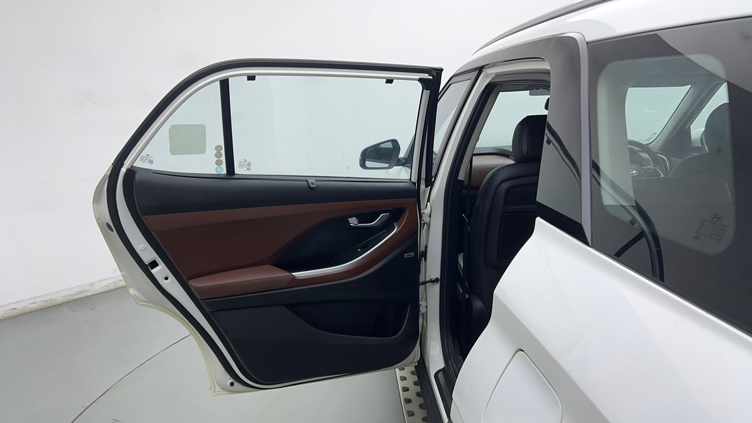 Used 2022 Hyundai Alcazar Platinum (O) 7 Seater 1.5 Diesel AT Diesel Automatic interior LEFT REAR DOOR OPEN VIEW