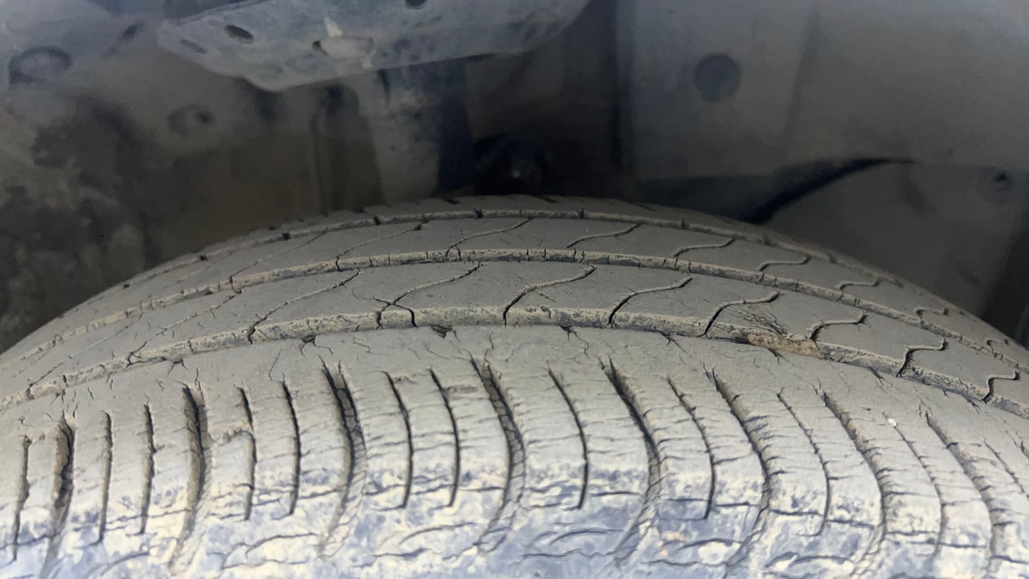 Used 2020 Honda Amaze 1.2 VX MT Petrol Petrol Manual tyres RIGHT FRONT TYRE TREAD VIEW