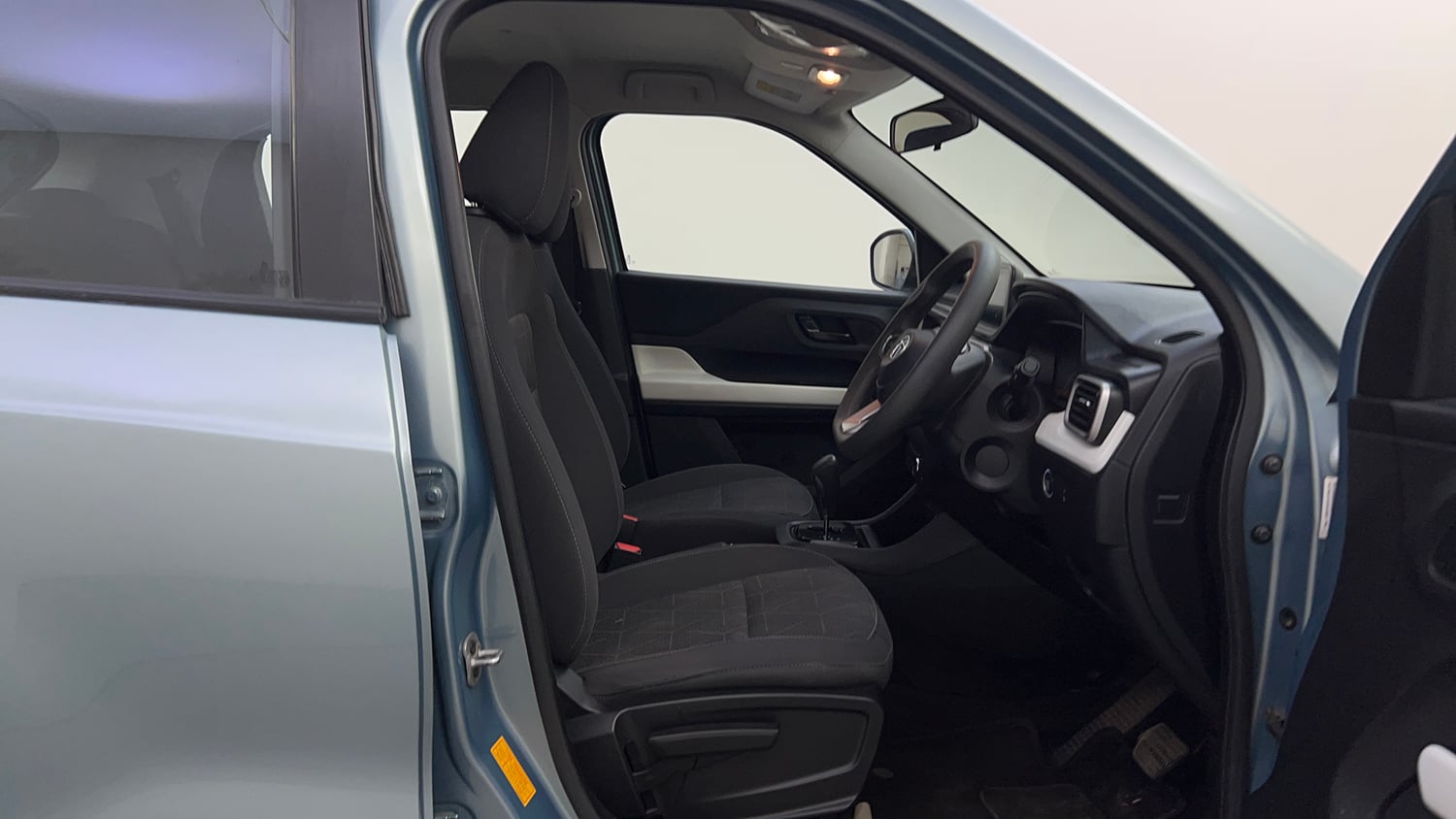 Used 2022 Tata Punch Accomplished AMT Petrol Automatic interior RIGHT SIDE FRONT DOOR CABIN VIEW