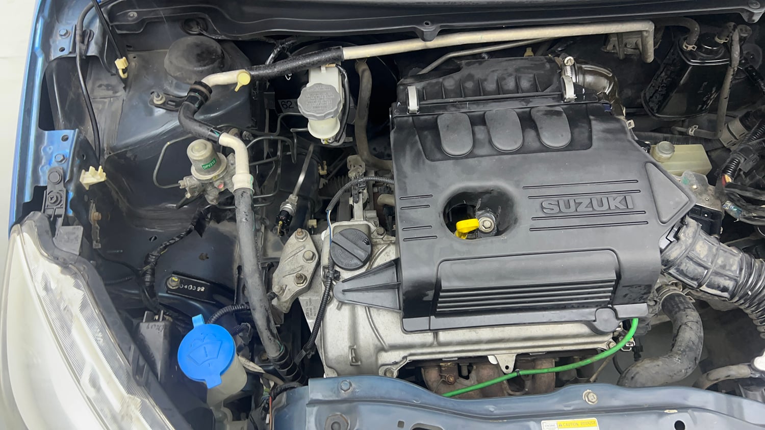 Used 2015 Maruti Suzuki Celerio VXi AMT Petrol Automatic engine ENGINE RIGHT SIDE VIEW