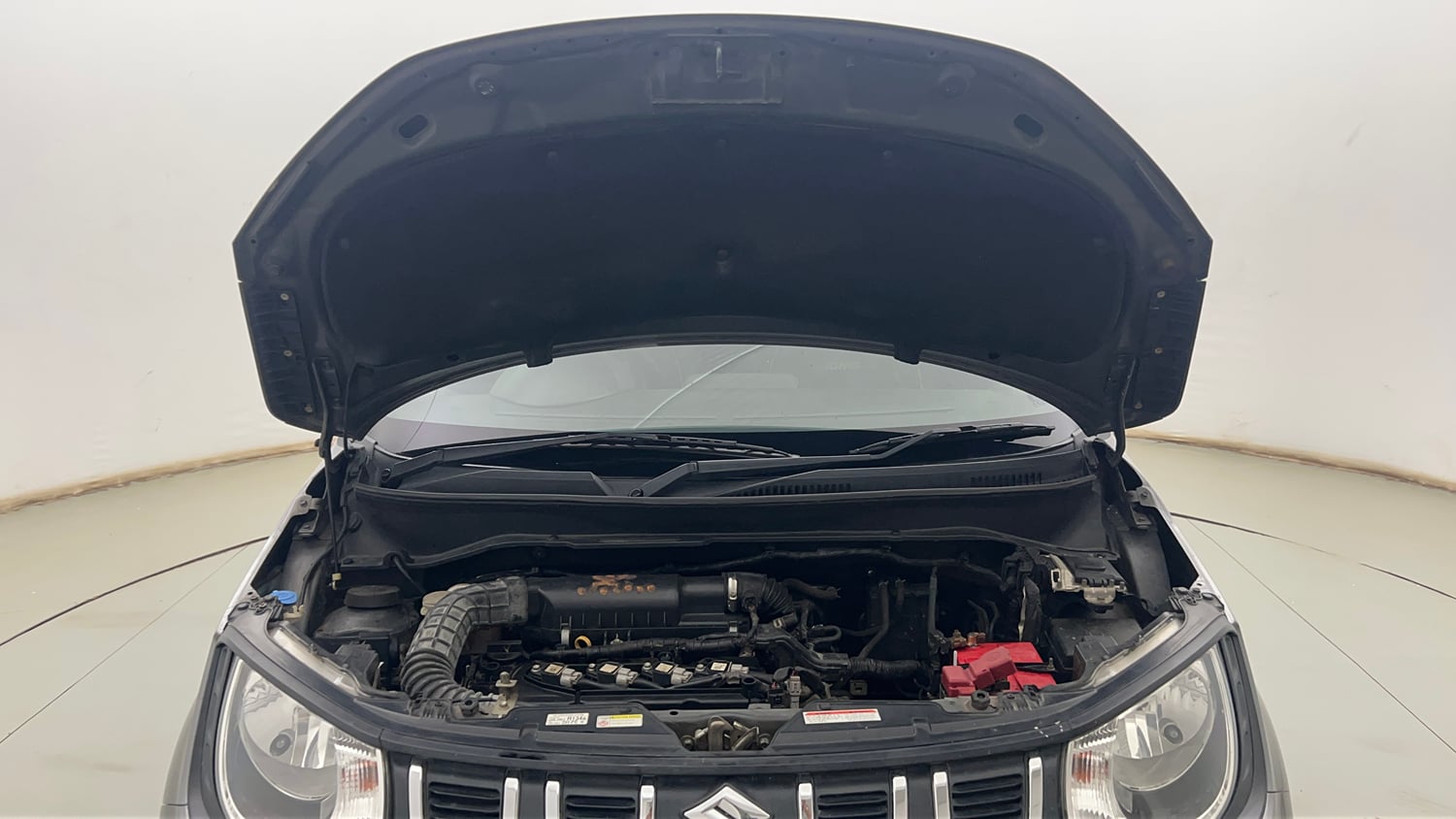 Used 2020 Maruti Suzuki Ignis Sigma 1.2 MT Petrol Manual engine ENGINE & BONNET OPEN FRONT VIEW