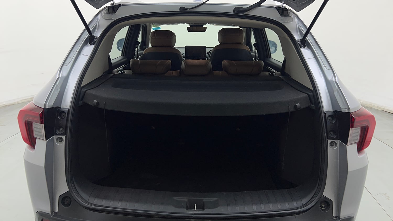Used 2025 Honda Elevate ZX CVT Petrol Automatic interior DICKY INSIDE VIEW