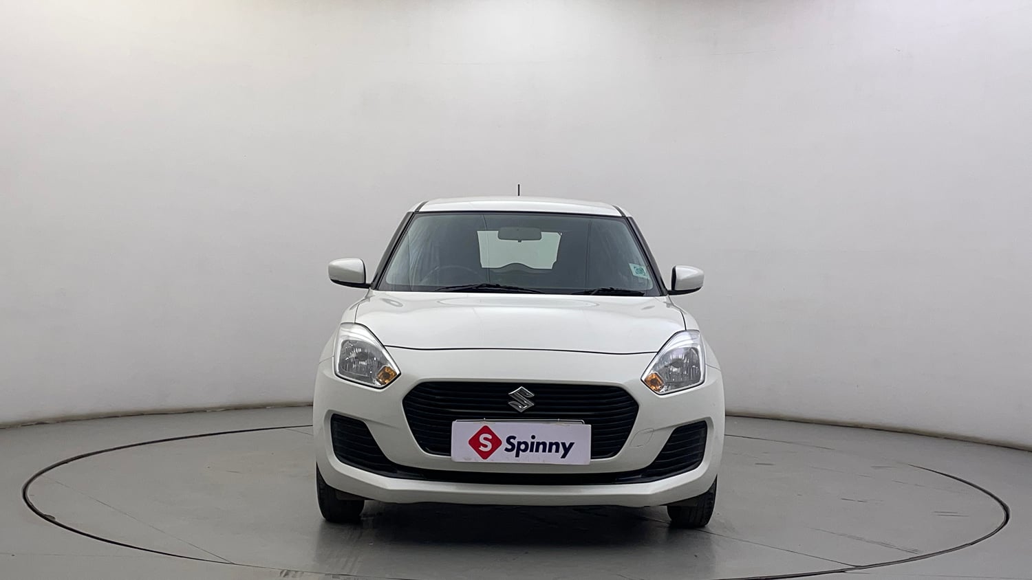 Used 2020 Maruti Suzuki Swift VXi AMT Petrol Automatic exterior FRONT VIEW