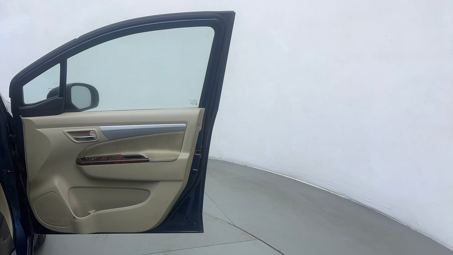 Used 2016 Maruti Suzuki Ertiga ZXI+ Petrol Manual interior RIGHT FRONT DOOR OPEN VIEW
