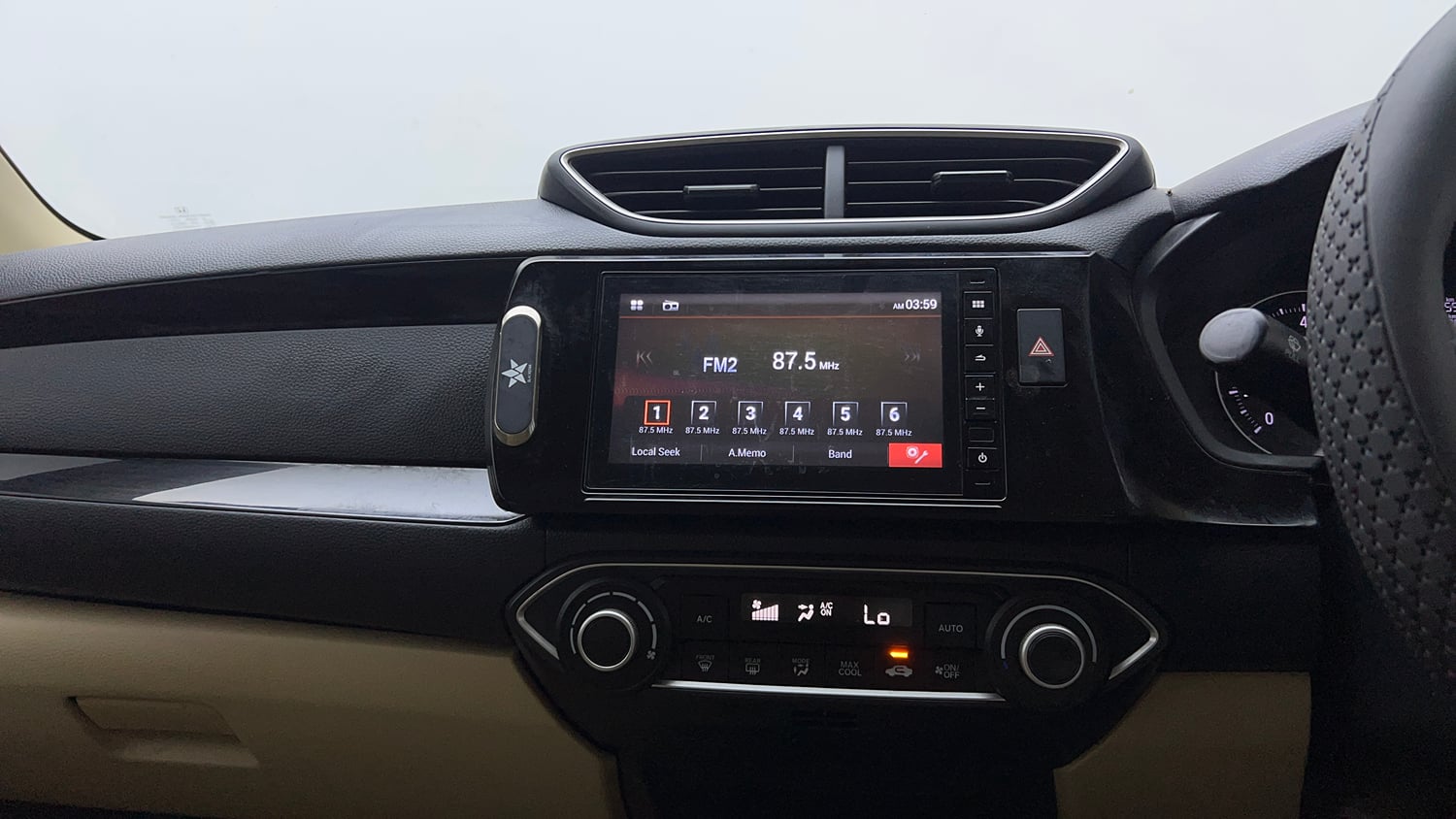 Used 2021 Honda Amaze 1.2 VX CVT Petrol Petrol Automatic top_features Integrated (in-dash) music system
