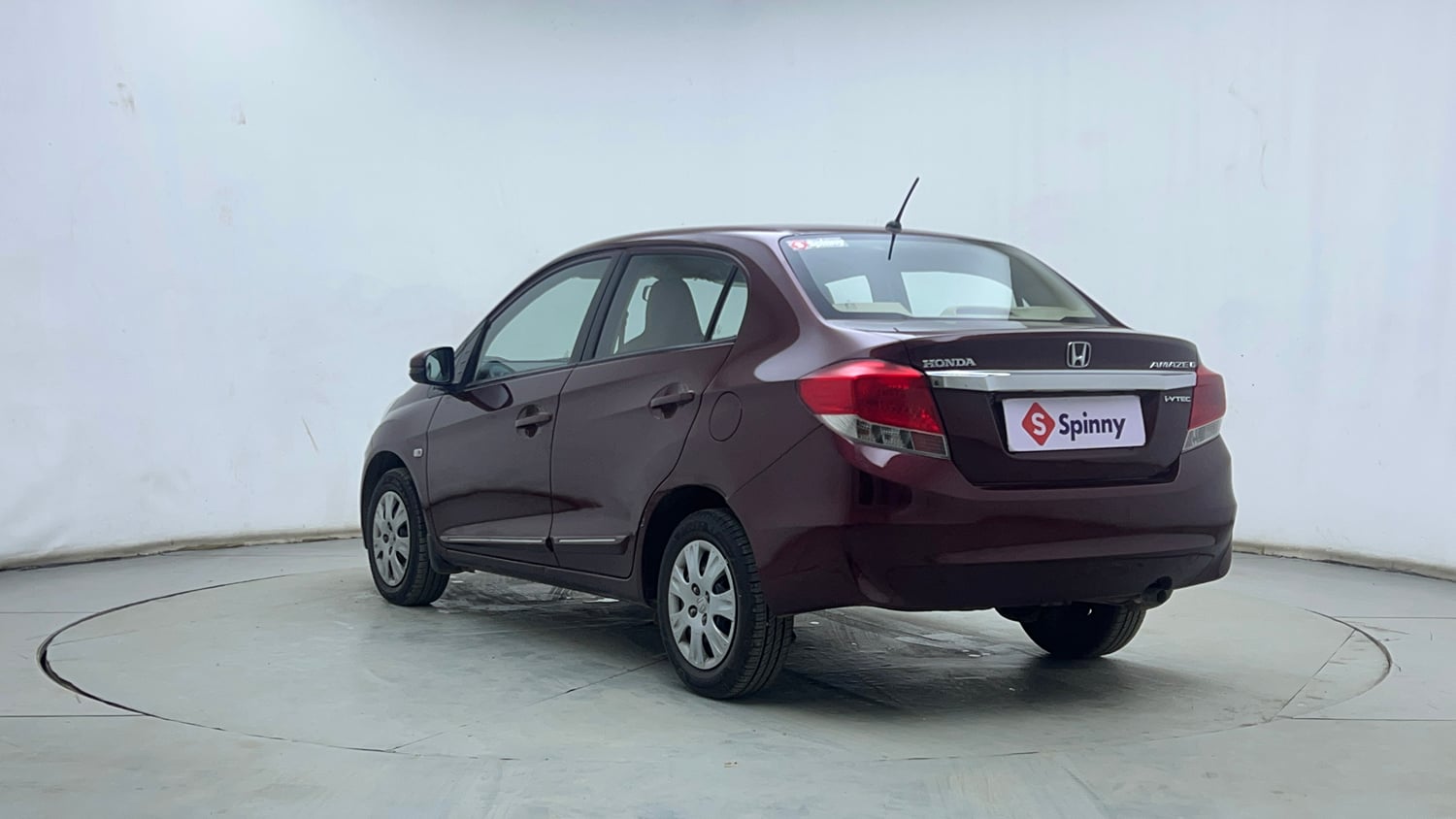 Used 2015 Honda Amaze 1.2 S i-VTEC Petrol Manual exterior LEFT REAR CORNER VIEW