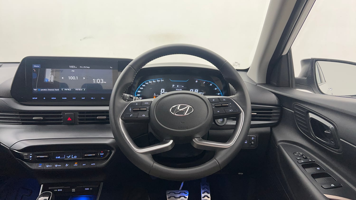 Used 2023 Hyundai New i20 Asta (O) 1.0 Turbo DCT Petrol Automatic interior STEERING VIEW
