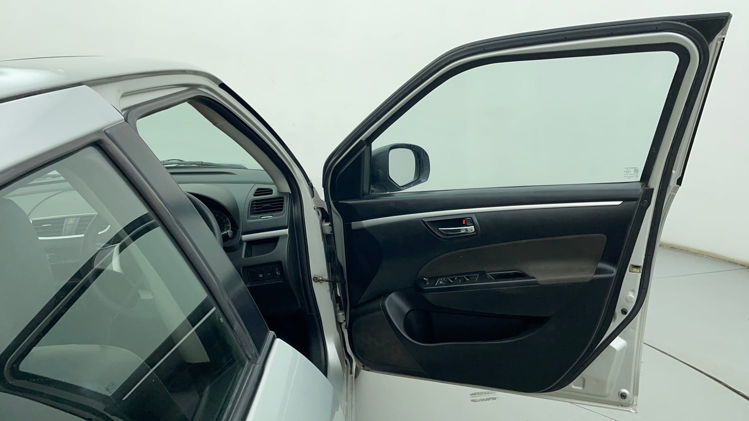 Used 2014 Maruti Suzuki Swift VXi Petrol Manual interior RIGHT FRONT DOOR OPEN VIEW