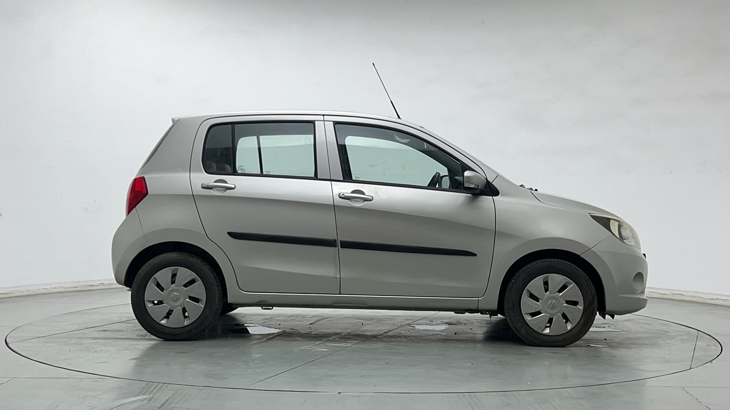 Used 2017 Maruti Suzuki Celerio ZXi AMT Petrol Automatic exterior RIGHT SIDE VIEW