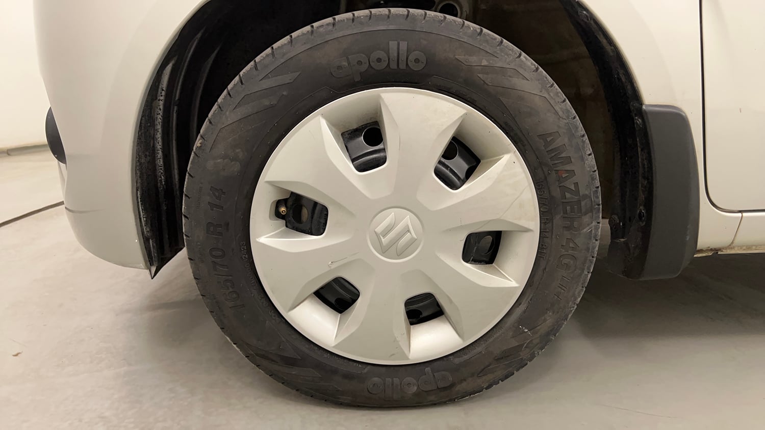 Used 2019 Maruti Suzuki Wagon R VXi 1.2 Petrol Manual tyres LEFT FRONT TYRE RIM VIEW