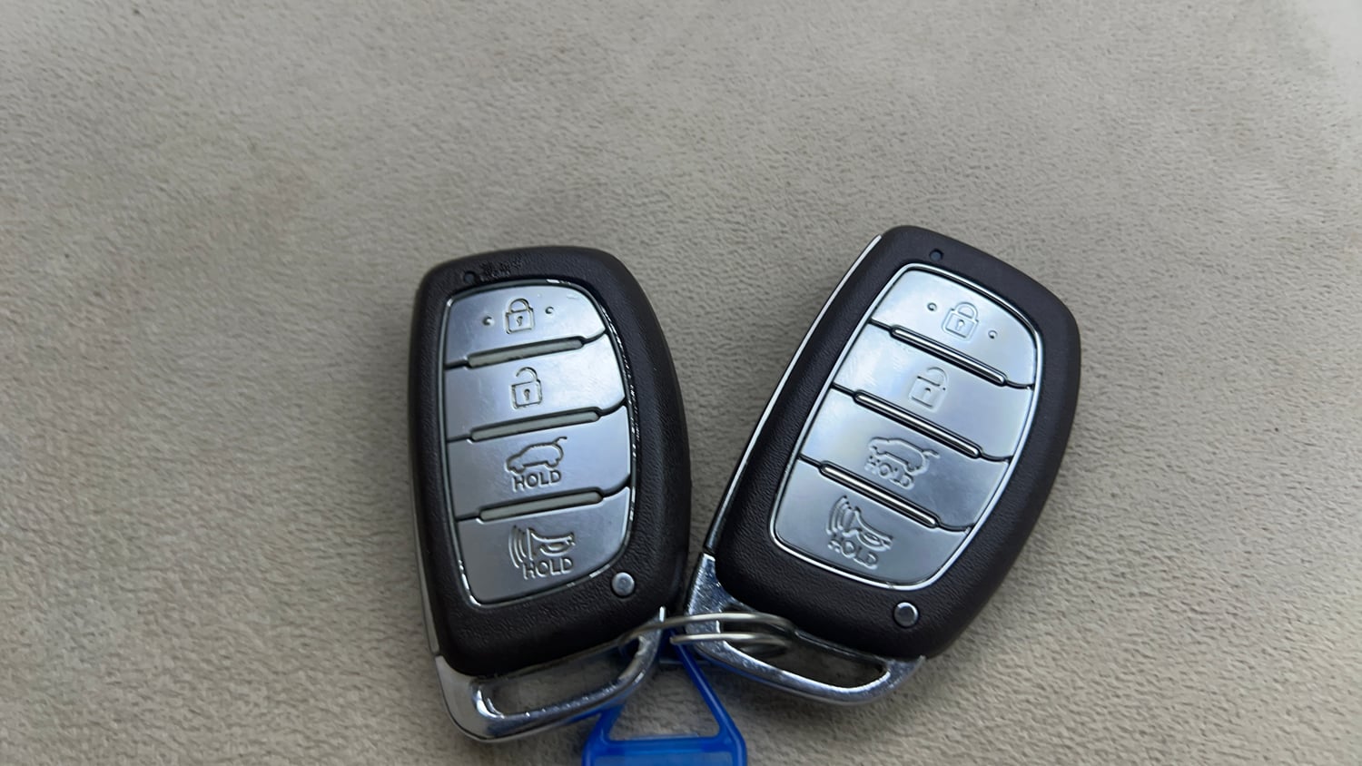 Used 2021 Hyundai New i20 Asta (O) 1.0 Turbo DCT Petrol Automatic extra CAR KEY VIEW