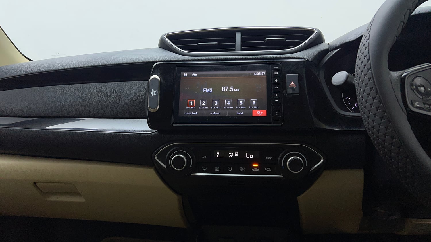 Used 2021 Honda Amaze 1.2 VX CVT Petrol Petrol Automatic interior MUSIC SYSTEM & AC CONTROL VIEW