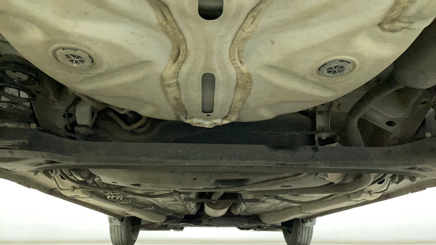 Used 2020 Maruti Suzuki Swift VXi AMT Petrol Automatic extra REAR UNDERBODY VIEW (TAKEN FROM REAR)