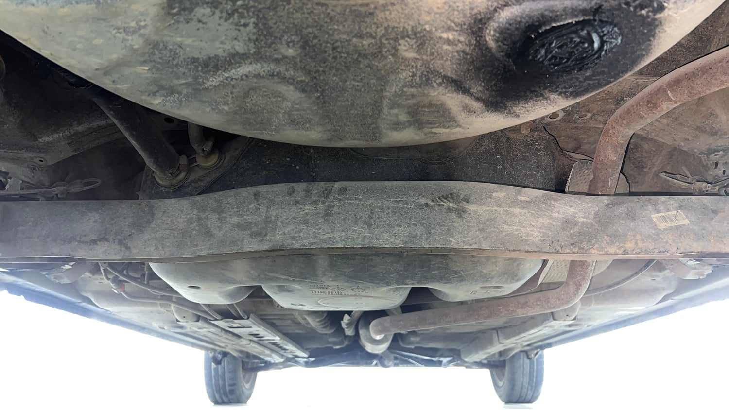 Used 2016 Toyota Etios Liva V Petrol Manual extra REAR UNDERBODY VIEW (TAKEN FROM REAR)