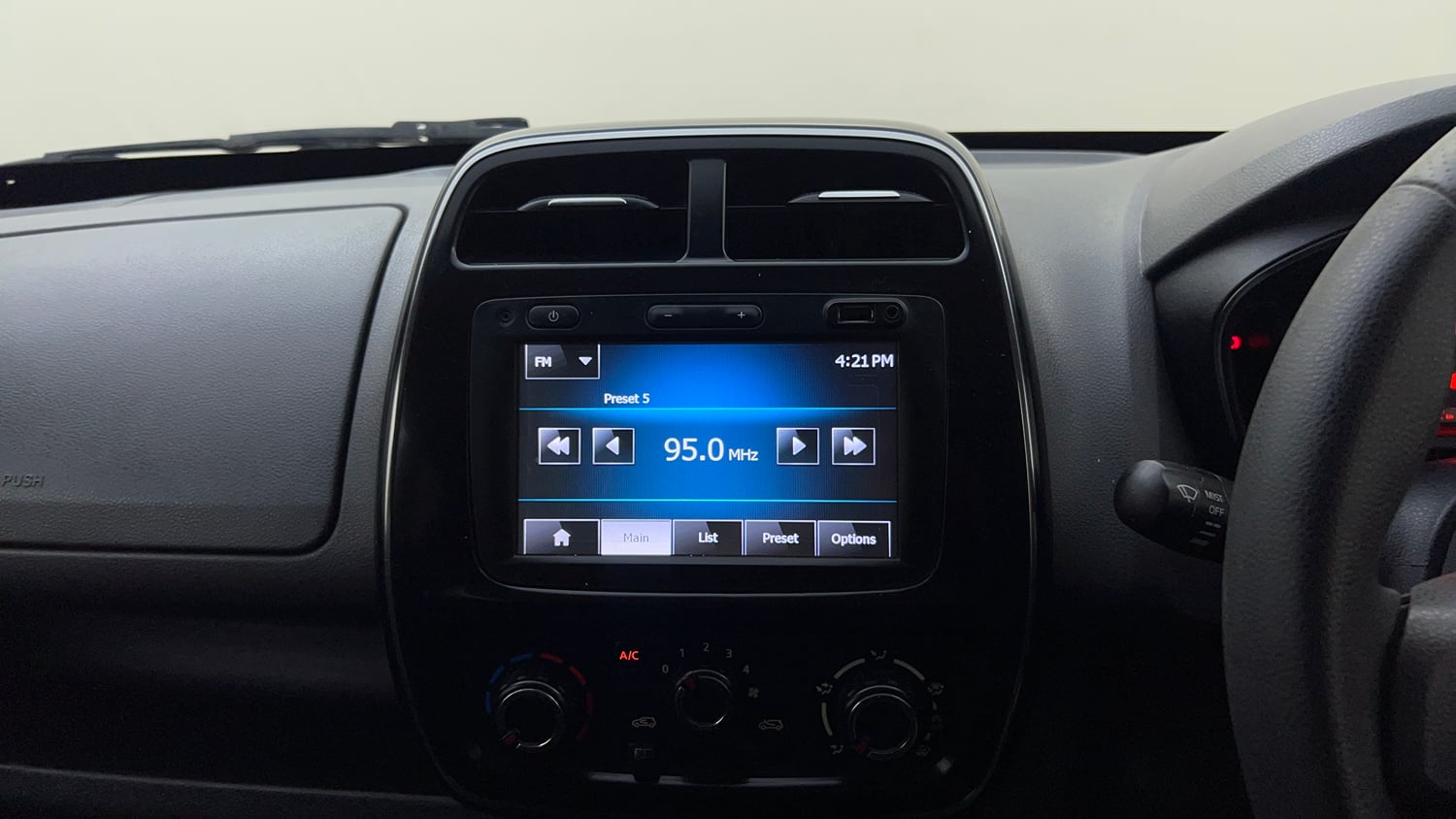 Used 2016 Renault Kwid RXT Petrol Manual top_features Integrated (in-dash) music system