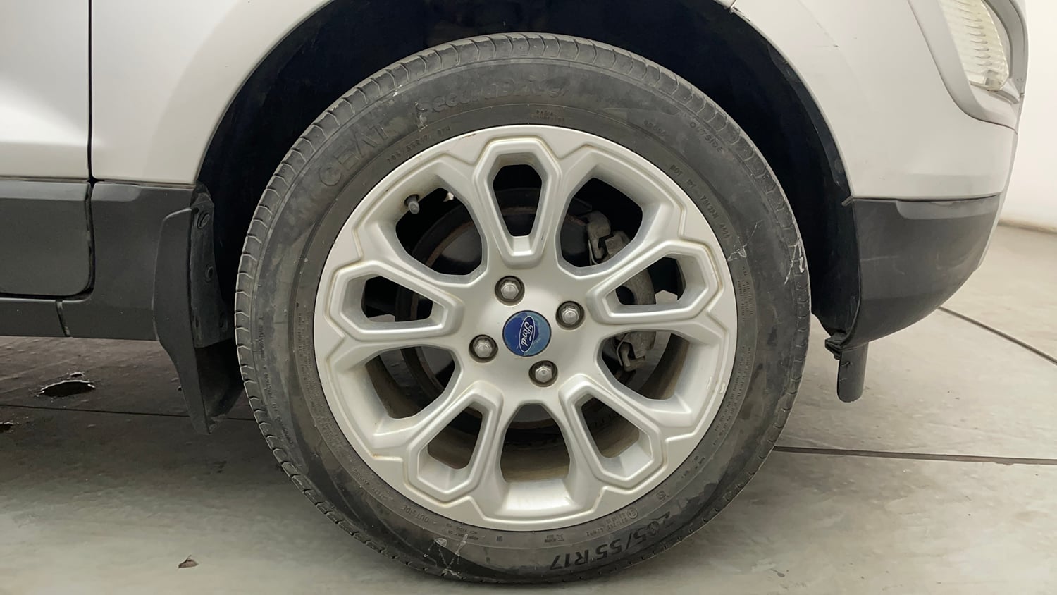 Used 2018 Ford EcoSport Titanium + 1.5L Ti-VCT AT Petrol Automatic tyres RIGHT FRONT TYRE RIM VIEW