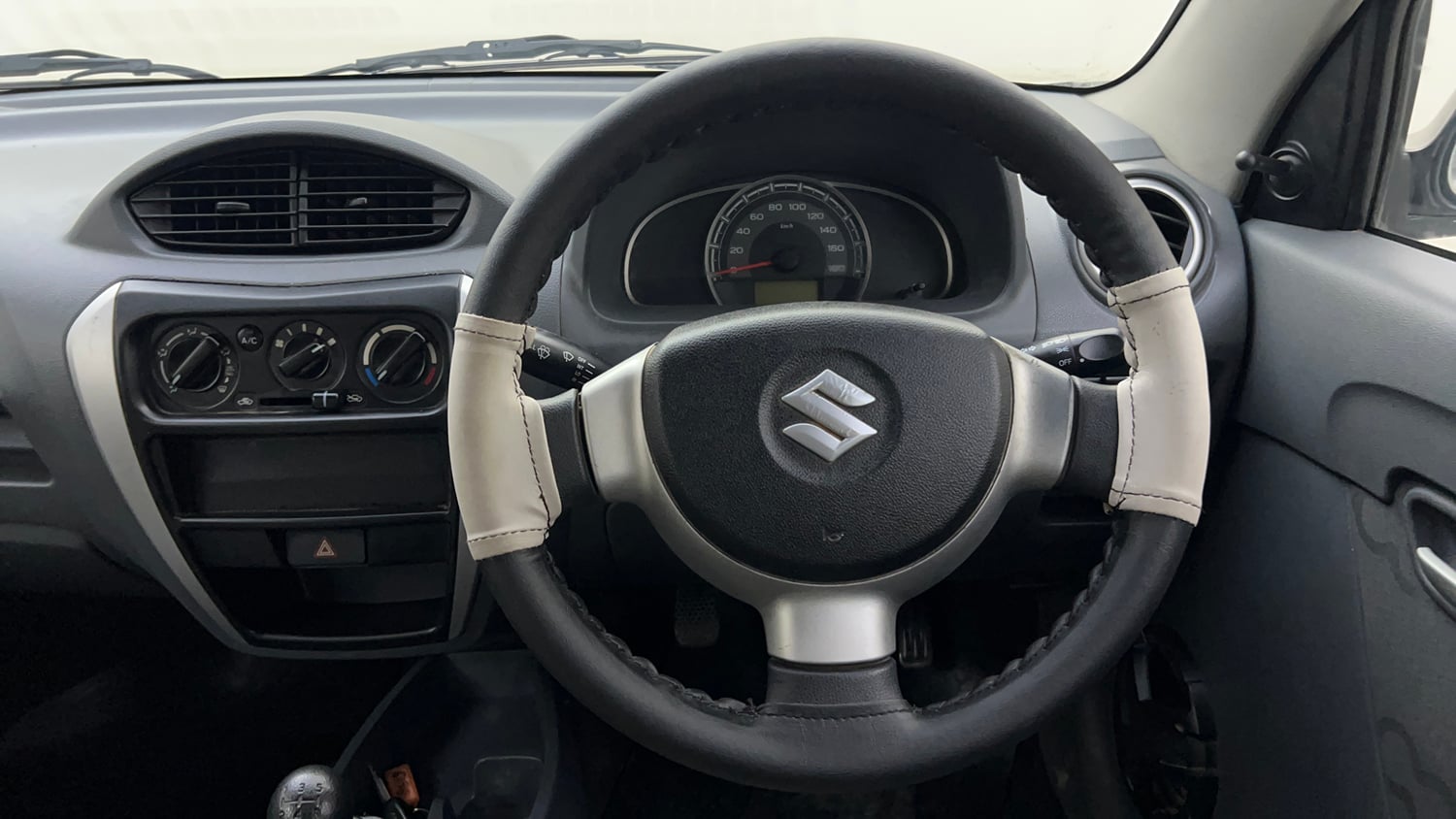Used 2014 Maruti Suzuki Alto 800 Lxi Petrol Manual interior STEERING VIEW