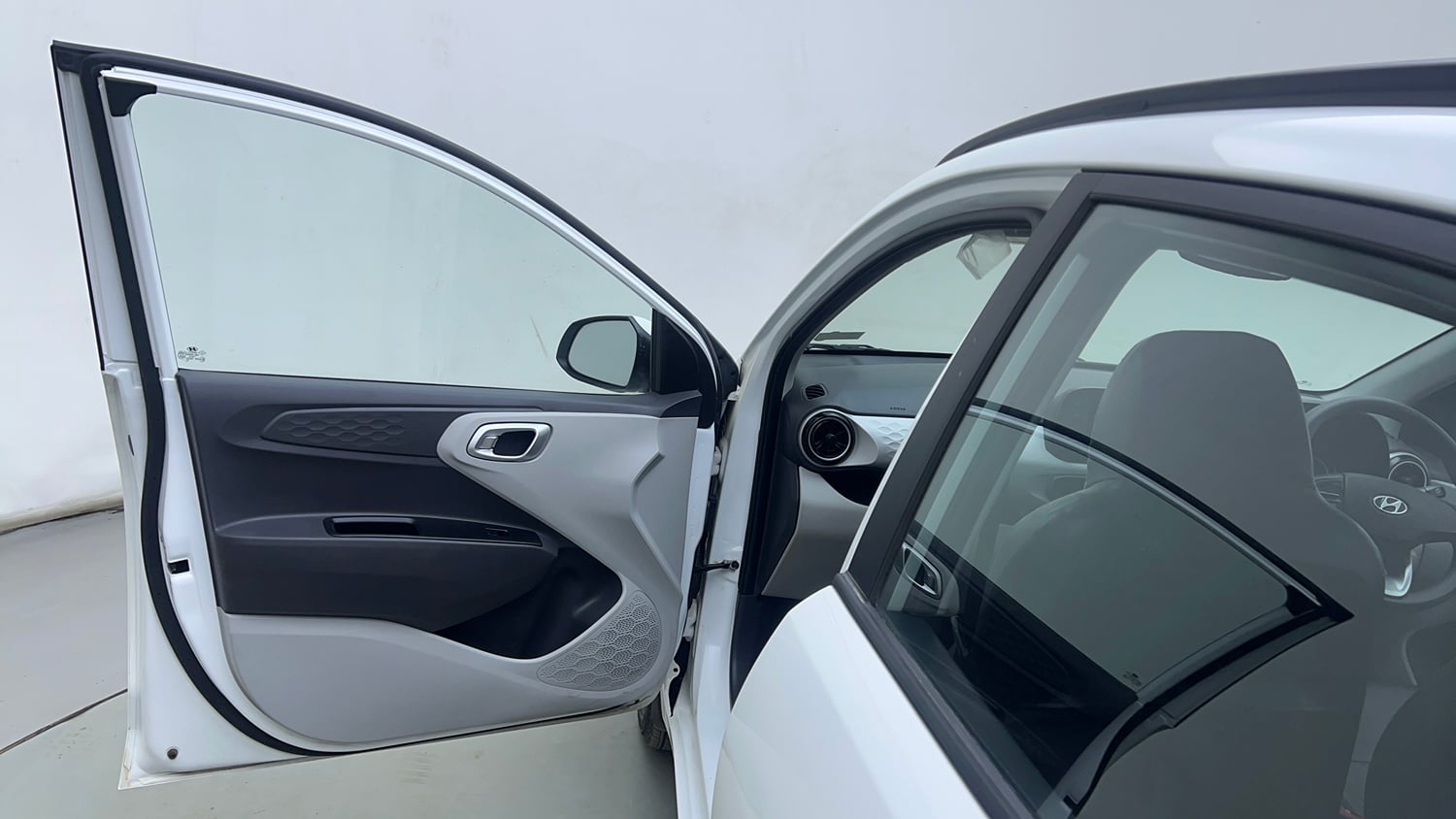 Used 2022 Hyundai Grand i10 Nios Sportz 1.2 Kappa VTVT Petrol Manual interior LEFT FRONT DOOR OPEN VIEW