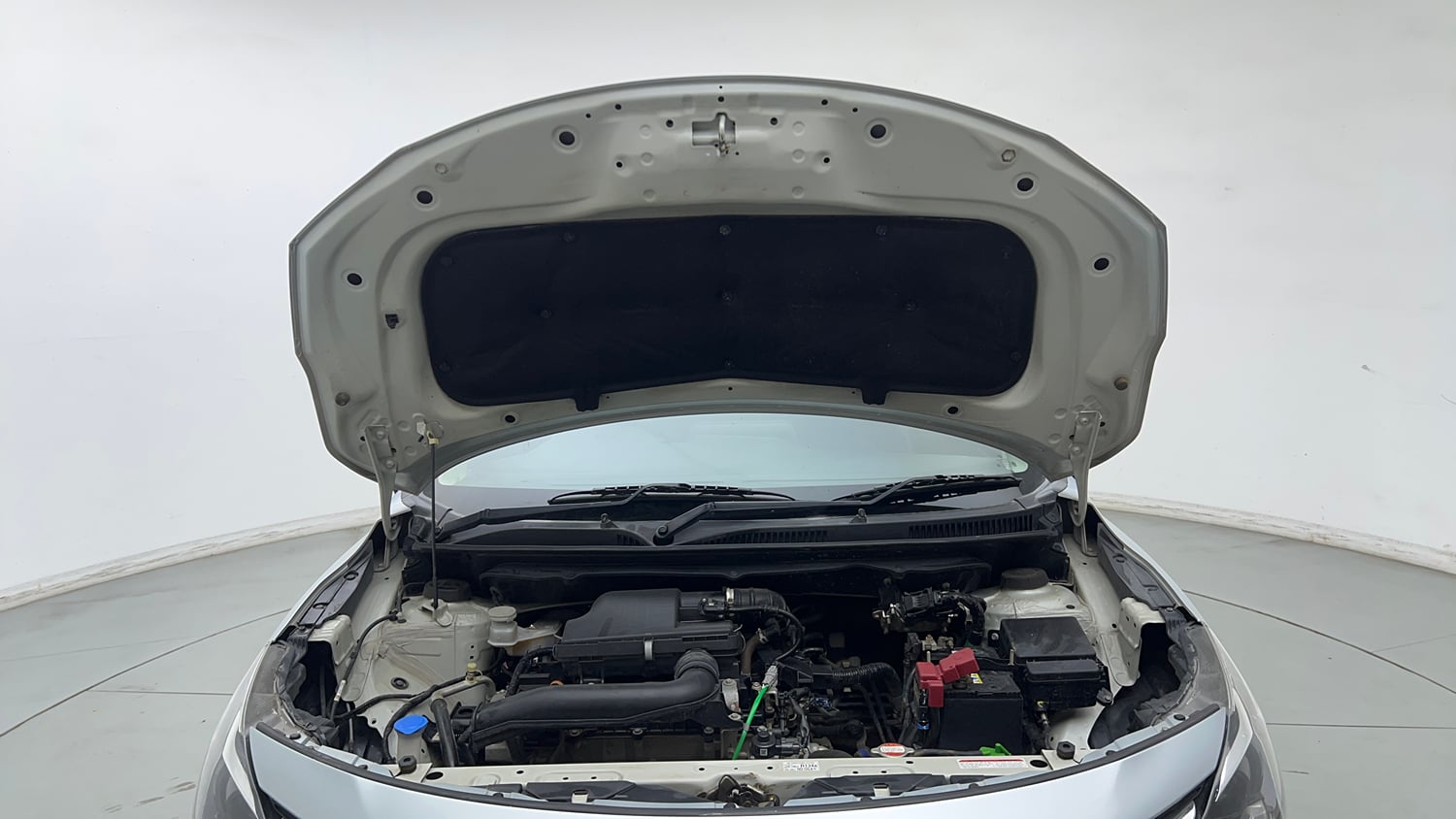 Used 2024 Maruti Suzuki Baleno Zeta MT Petrol Manual engine ENGINE & BONNET OPEN FRONT VIEW