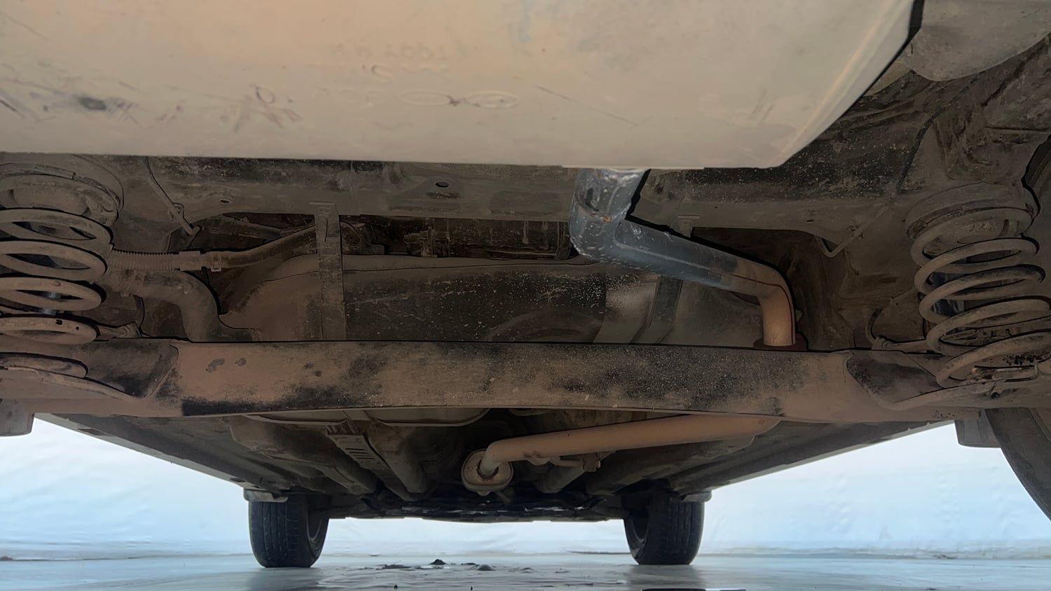 Used 2017 Hyundai Creta SX Plus 1.6 AT Petrol Petrol Automatic extra REAR UNDERBODY VIEW (TAKEN FROM REAR)