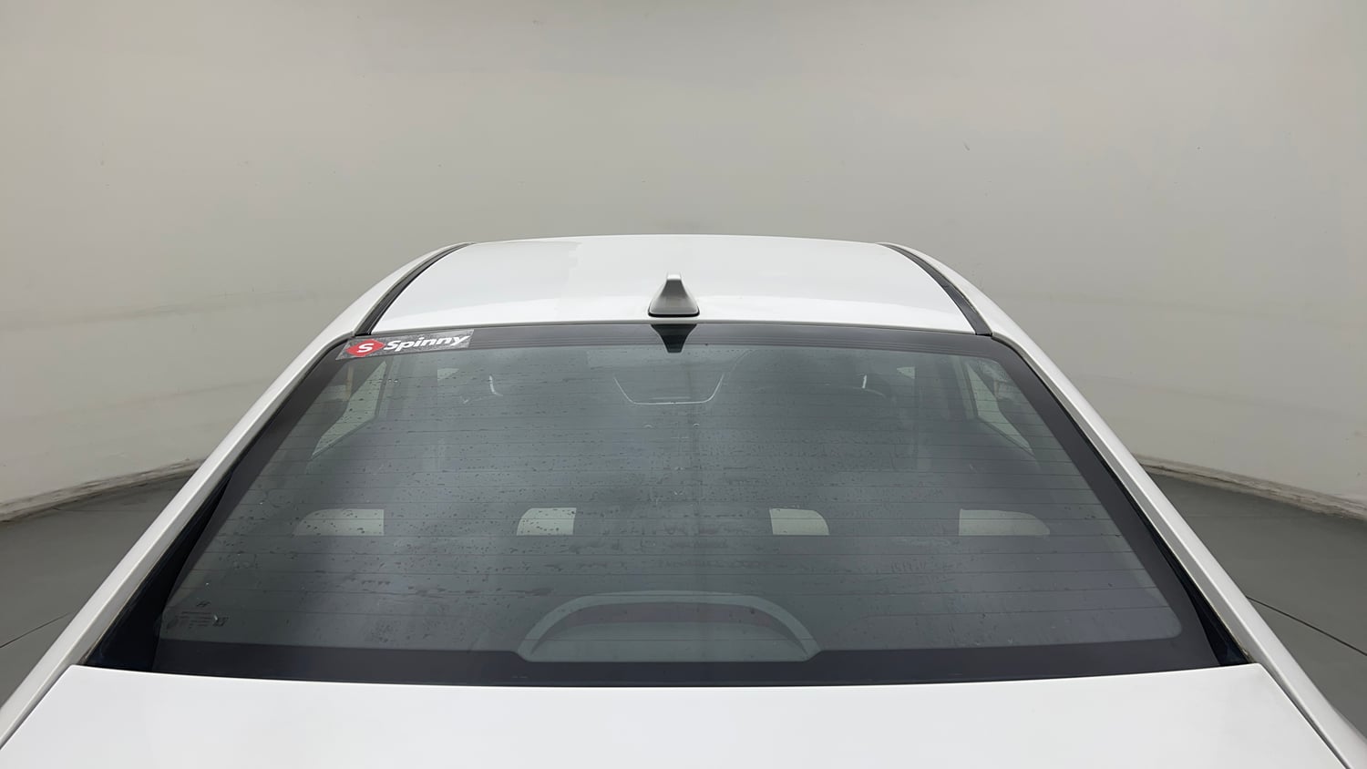 Used 2017 Hyundai Verna EX 1.6 VTVT Petrol Manual exterior BACK WINDSHIELD VIEW