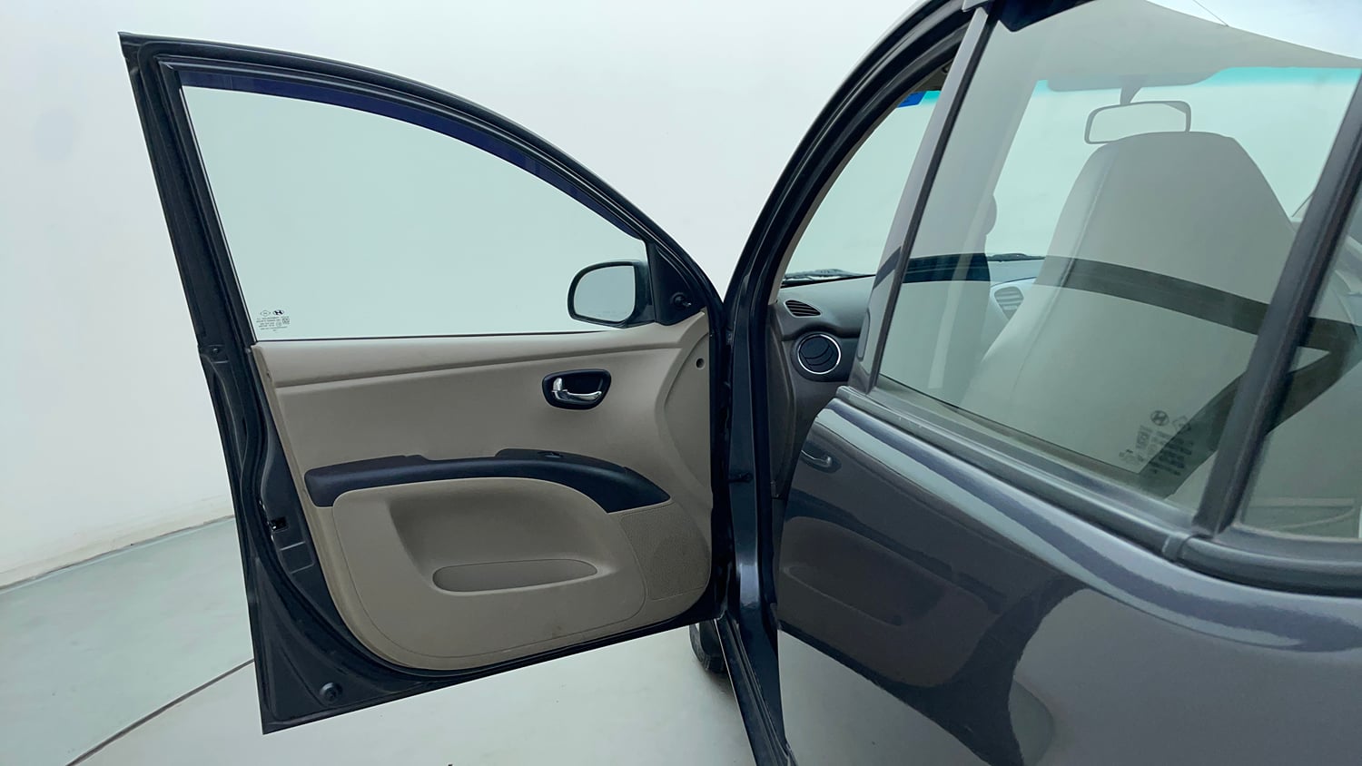 Used 2012 Hyundai i10 Magna 1.1 iRDE2 Petrol Manual interior LEFT FRONT DOOR OPEN VIEW