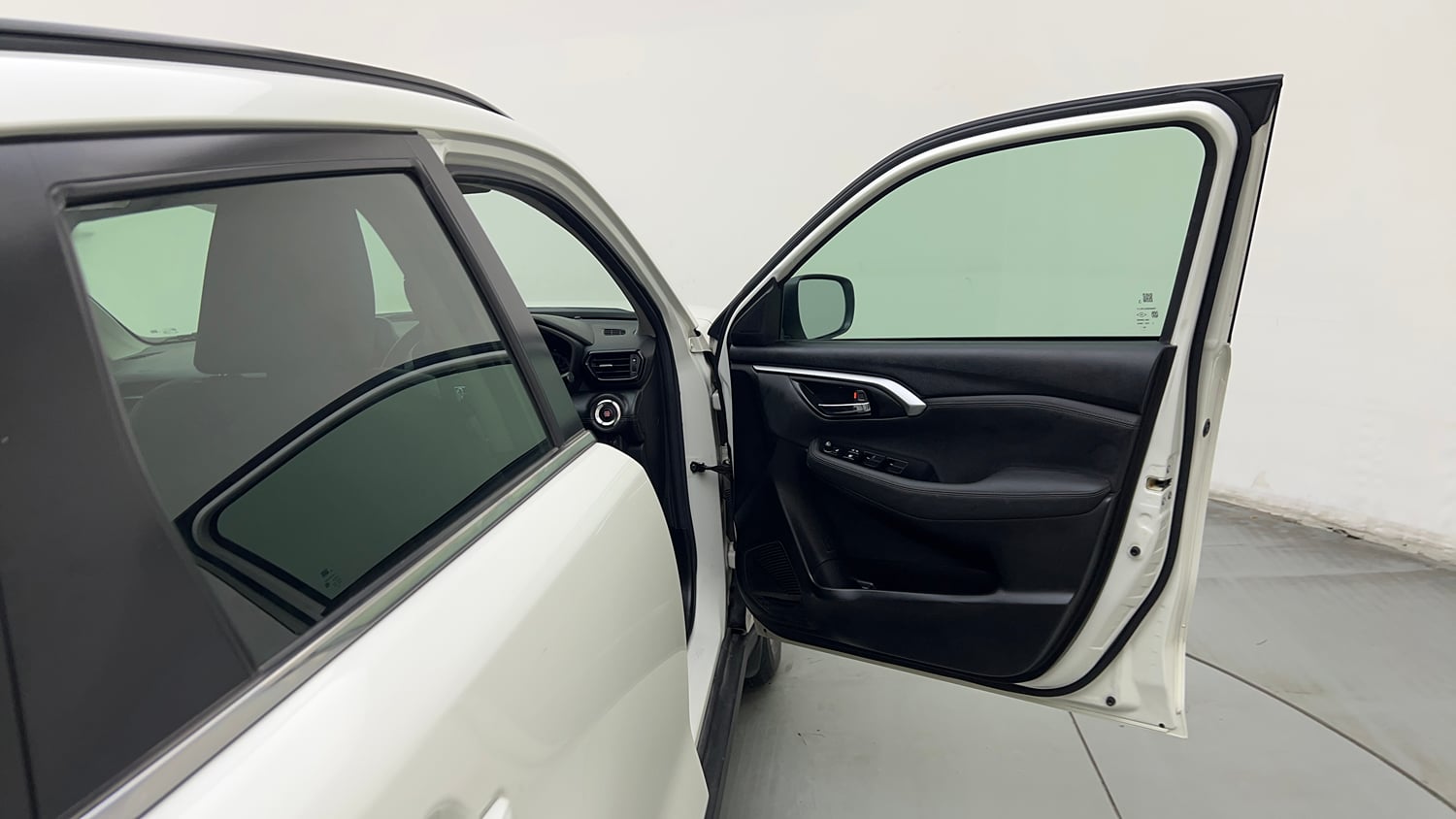 Used 2024 Toyota Urban Cruiser Hyryder V AT NeoDrive Petrol Automatic interior RIGHT FRONT DOOR OPEN VIEW