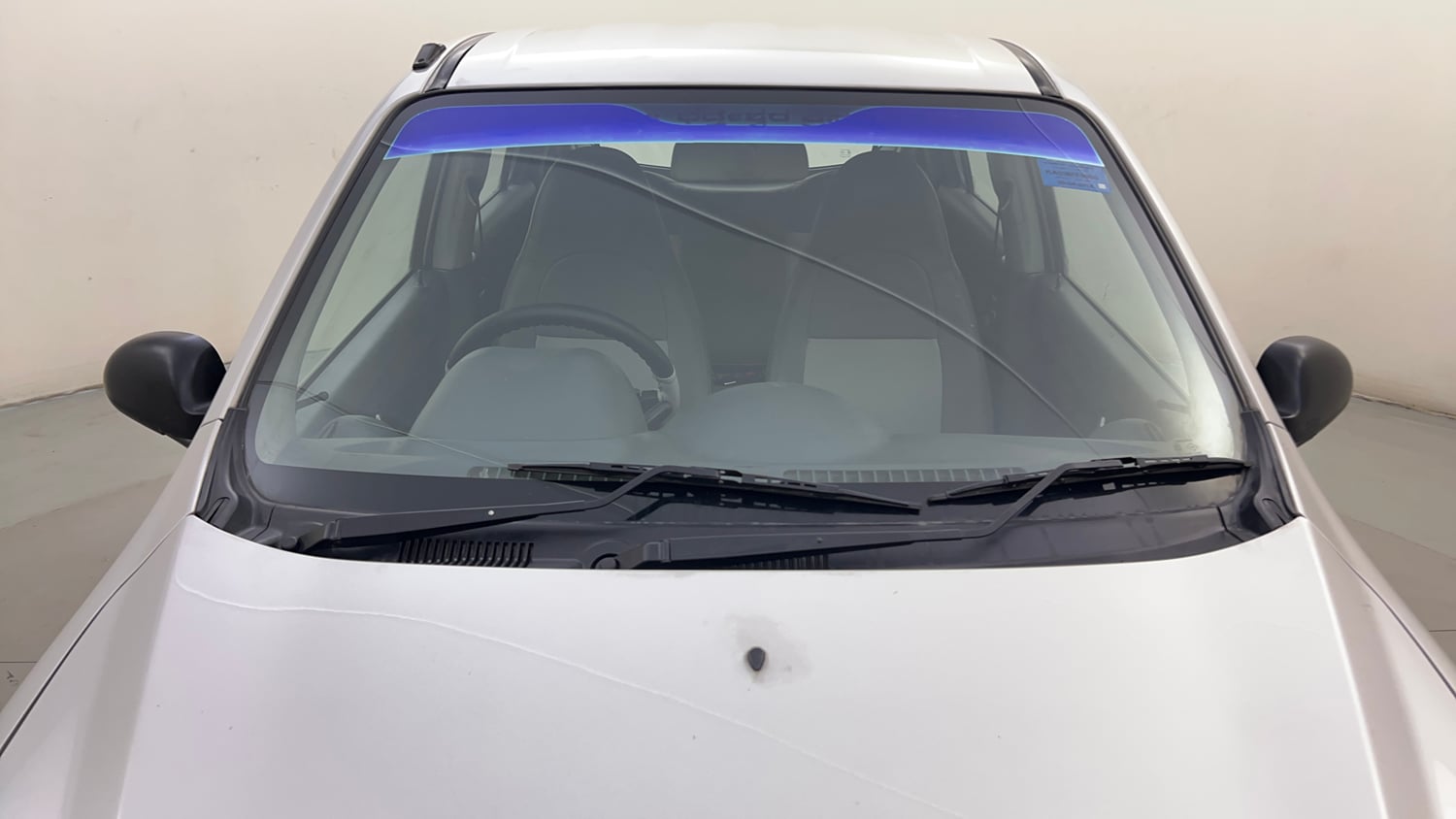 Used 2014 Maruti Suzuki Alto 800 Lxi Petrol Manual exterior FRONT WINDSHIELD VIEW