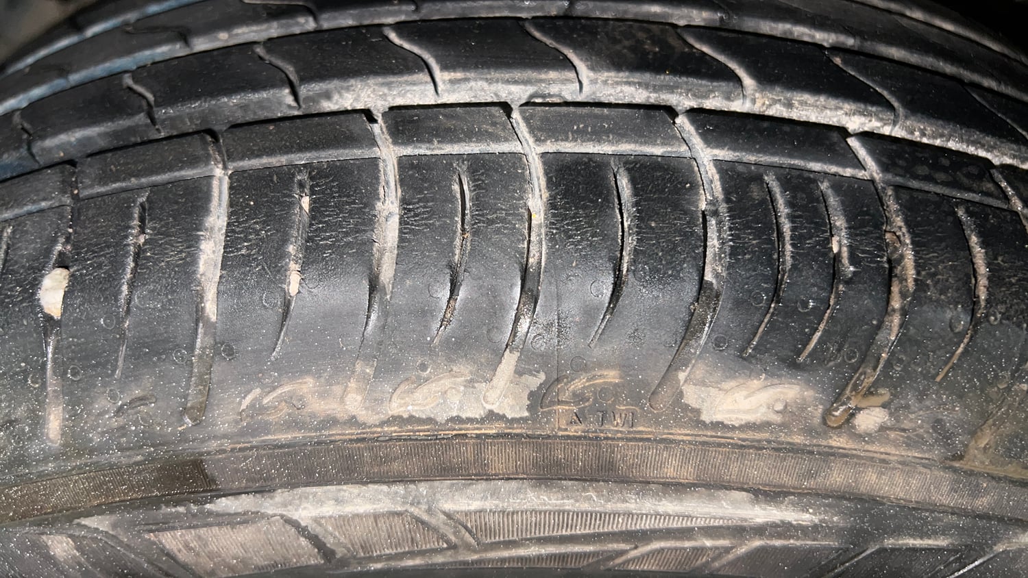 Used 2019 Tata Nexon XMA Petrol Petrol Automatic tyres LEFT FRONT TYRE TREAD VIEW
