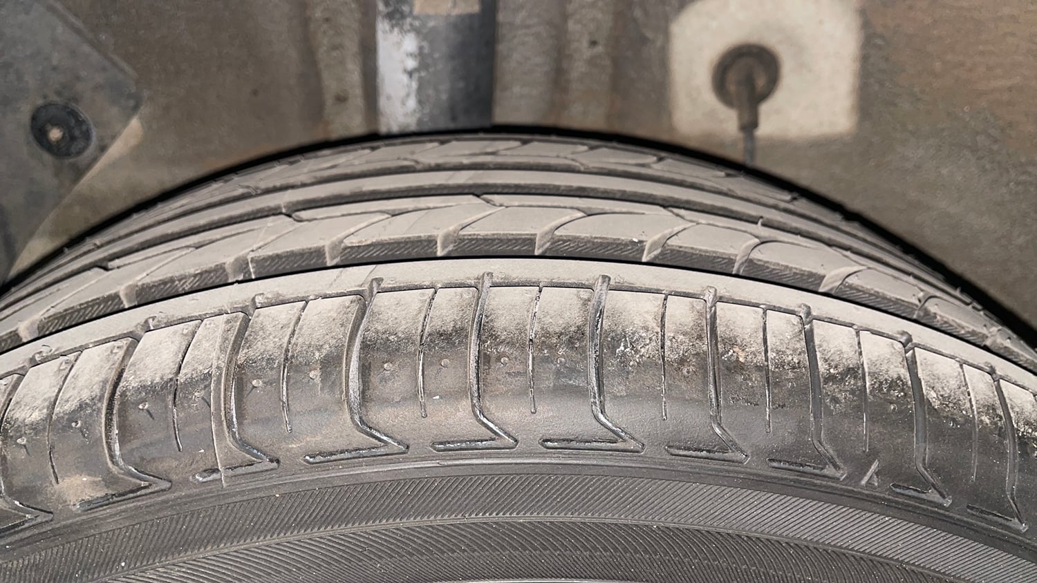 Used 2014 Hyundai Elite i20 Asta 1.2 Petrol Manual tyres RIGHT REAR TYRE TREAD VIEW