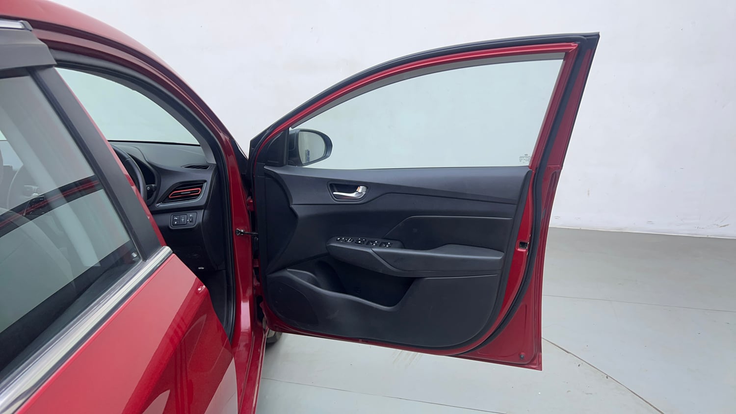 Used 2021 Hyundai Verna SX (O) 1.0 Turbo DCT Petrol Automatic interior RIGHT FRONT DOOR OPEN VIEW