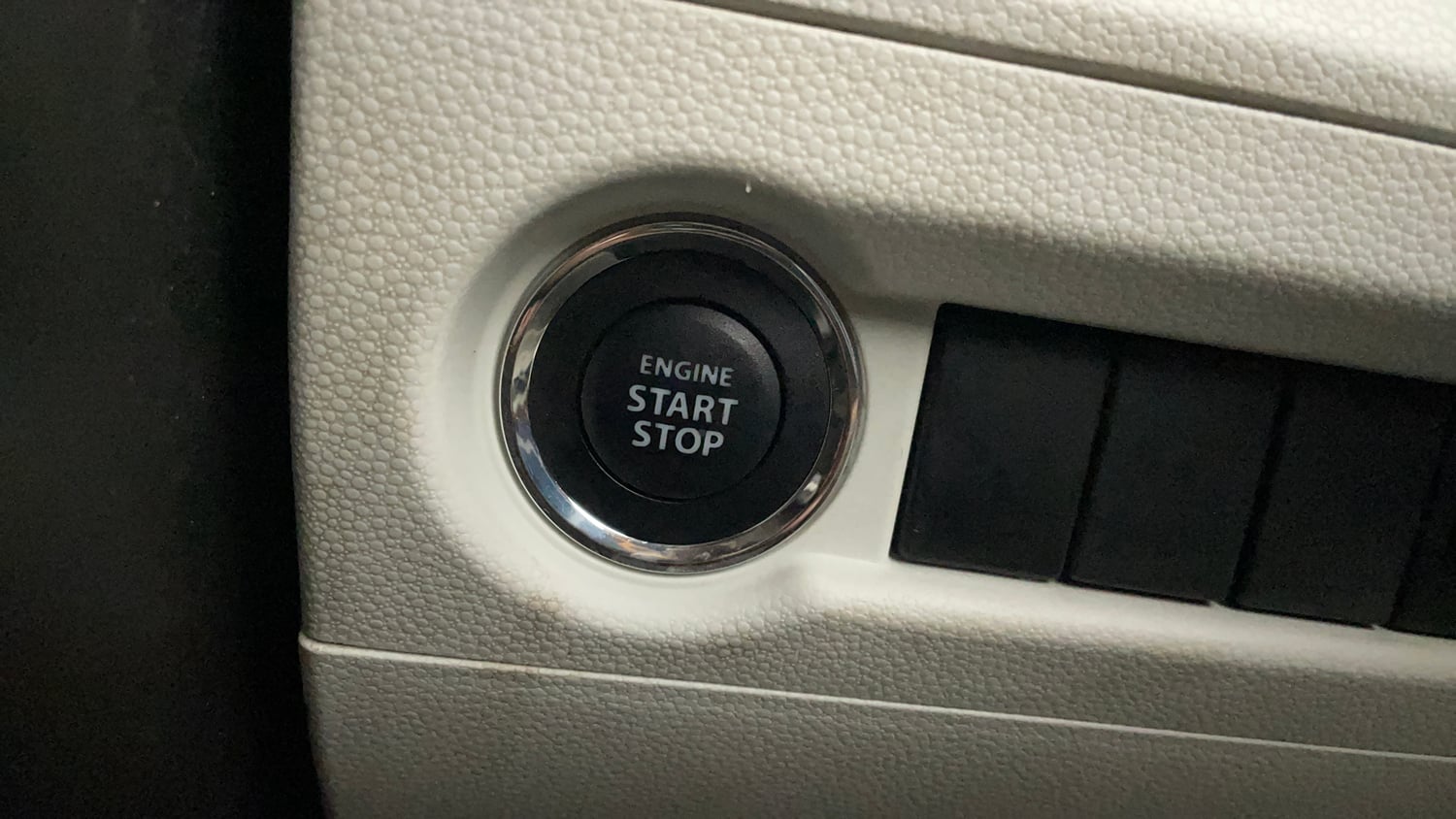 Used 2022 Maruti Suzuki Ignis Alpha 1.2 MT Petrol Manual top_features Keyless start