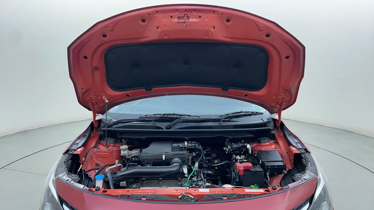 Used 2022 Maruti Suzuki Baleno Alpha MT Petrol Manual engine ENGINE & BONNET OPEN FRONT VIEW
