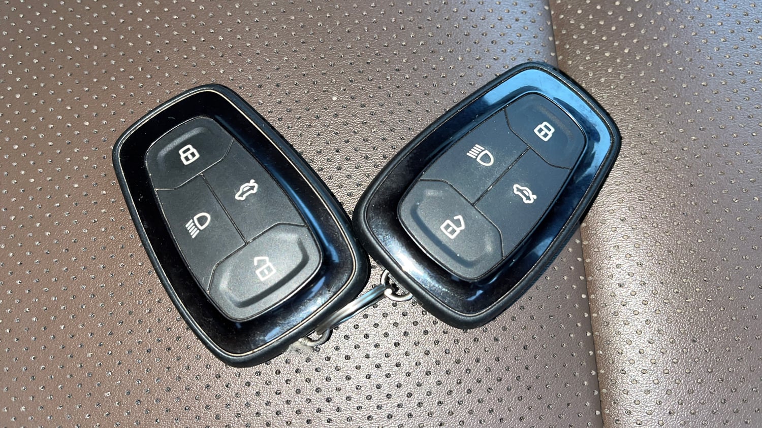 Used 2022 Tata Harrier XZ Plus Diesel Manual extra CAR KEY VIEW