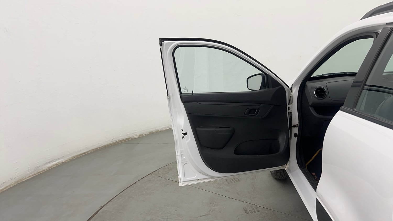 Used 2016 Renault Kwid RXT Petrol Manual interior LEFT FRONT DOOR OPEN VIEW