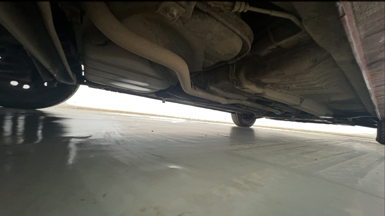 Used 2013 Hyundai i20 Magna (O) 1.2 Petrol Manual extra REAR RIGHT UNDERBODY VIEW