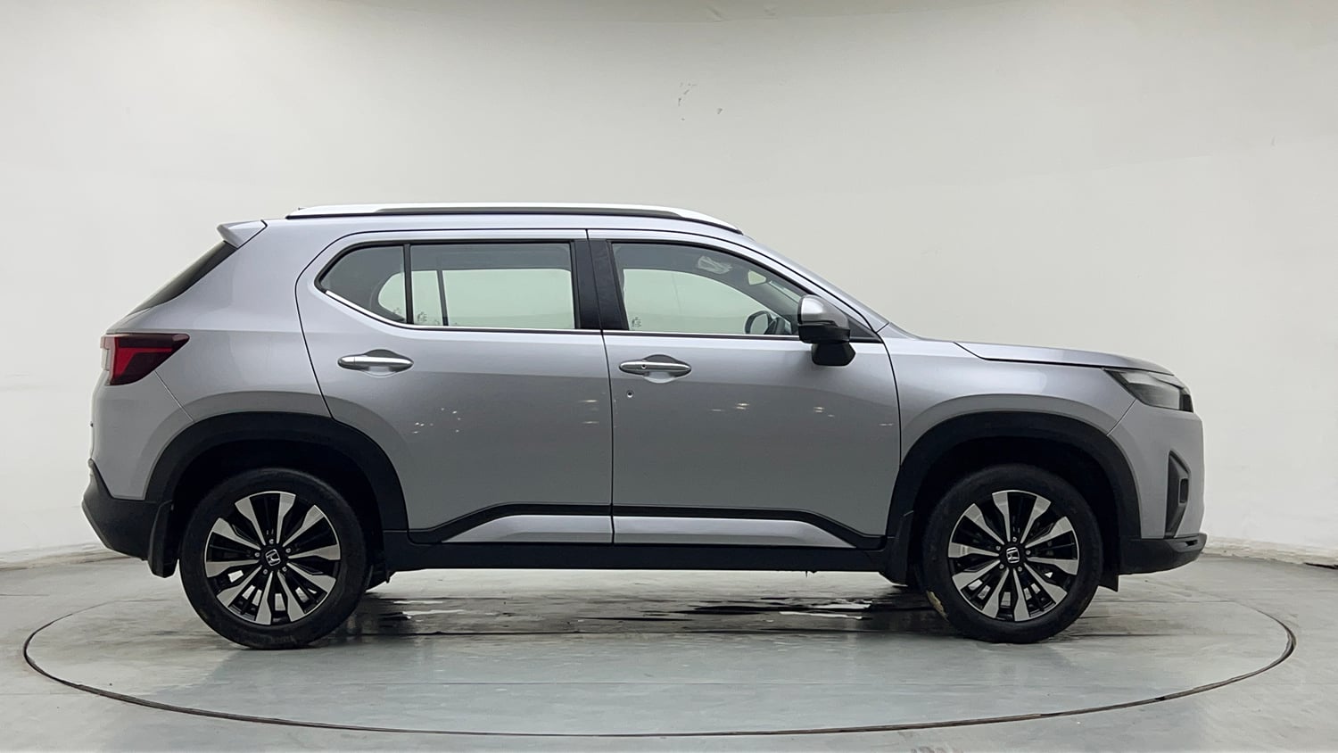 Used 2025 Honda Elevate ZX CVT Petrol Automatic exterior RIGHT SIDE VIEW