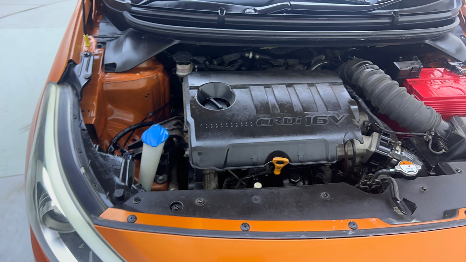 Used 2018 Hyundai Elite i20 Asta 1.4 (O) CRDi Diesel Manual engine ENGINE RIGHT SIDE VIEW