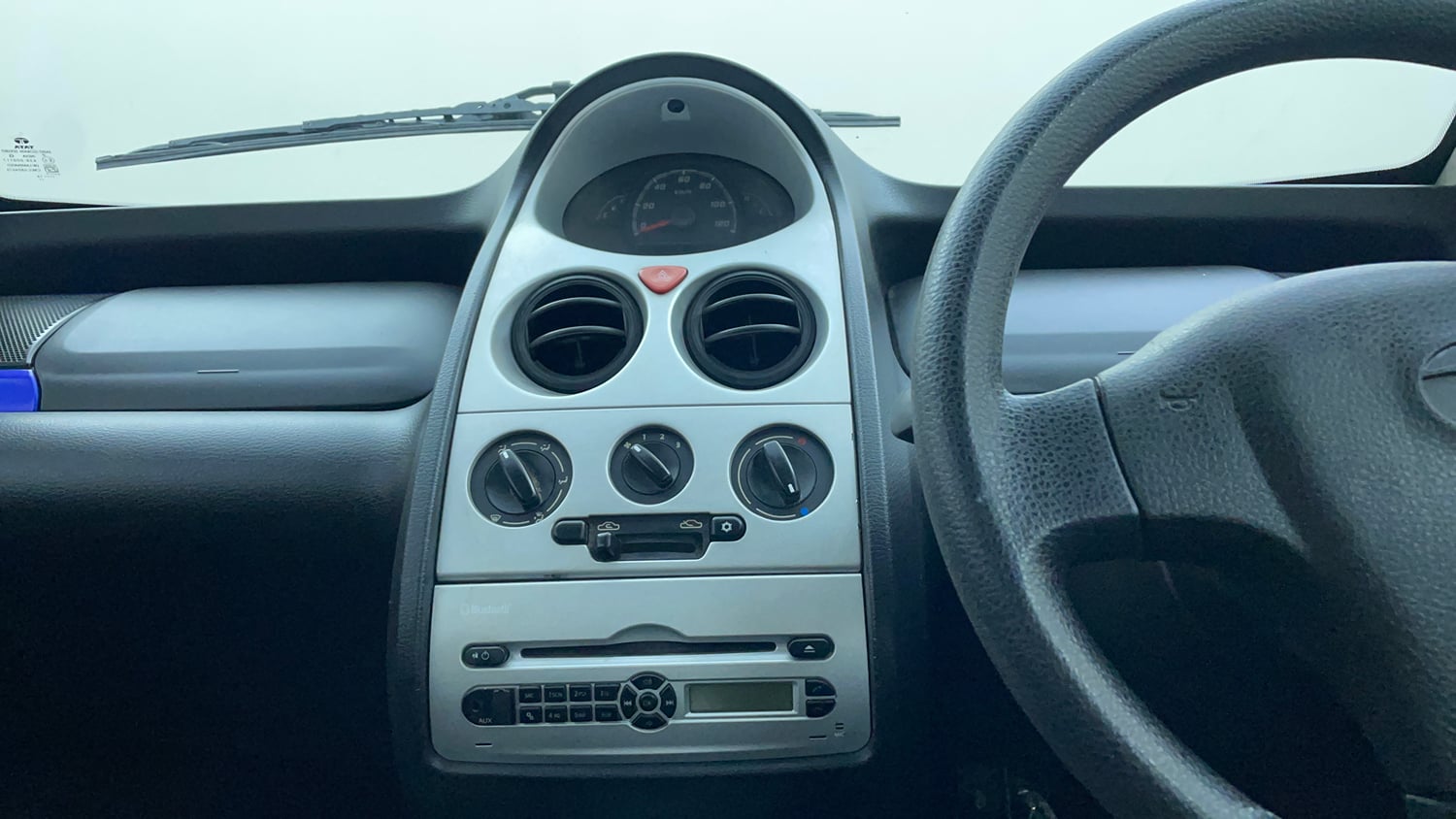 Used 2014 Tata Nano Twist XT Petrol Manual interior MUSIC SYSTEM & AC CONTROL VIEW