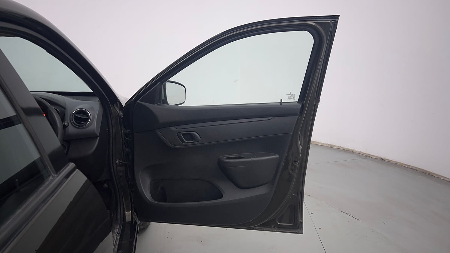 Used 2017 Renault Kwid 1.0 RXT Opt Petrol Manual interior RIGHT FRONT DOOR OPEN VIEW