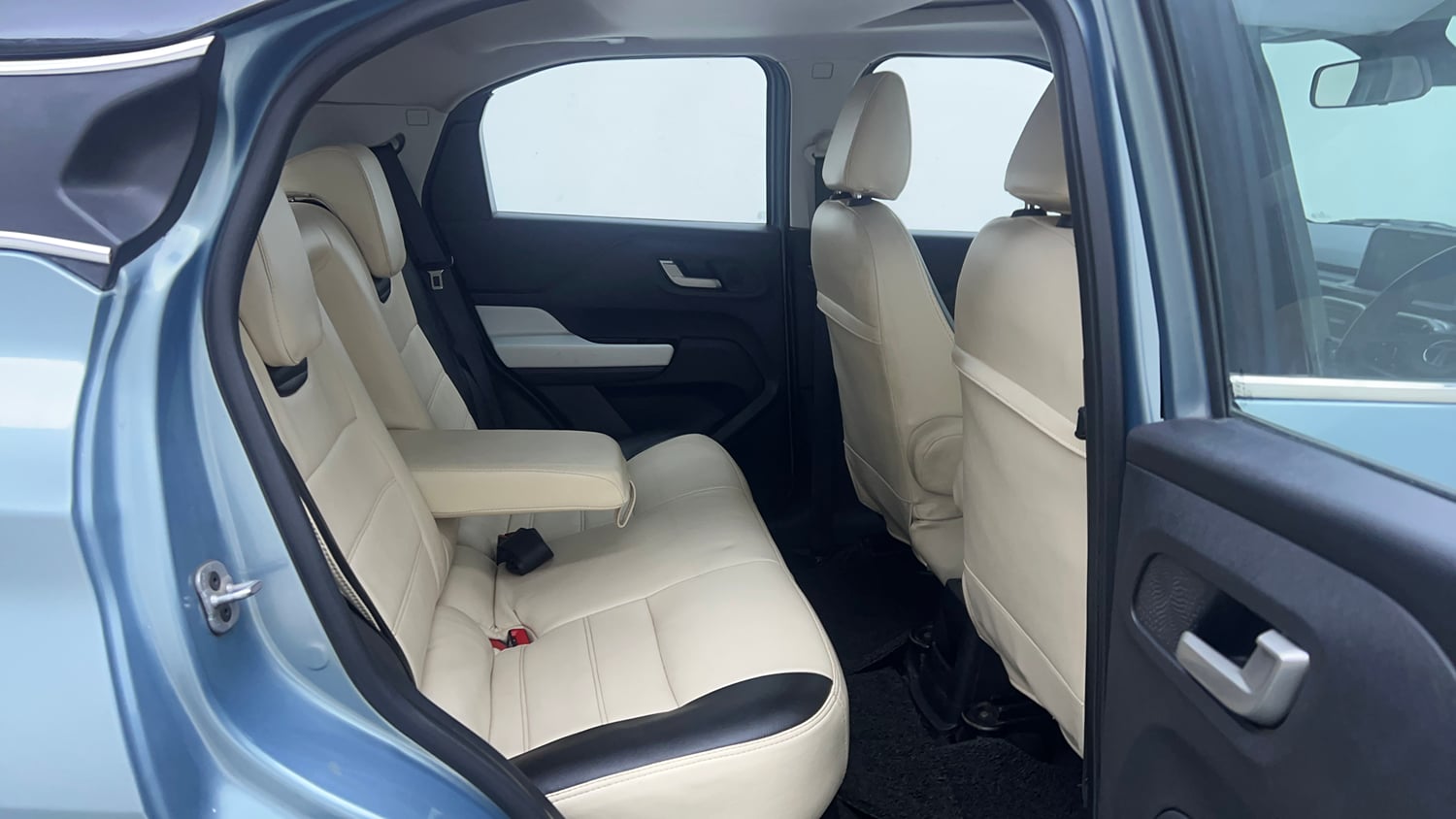 Used 2024 Tata Punch Creative Dual Tone MT Sunroof Petrol Manual interior RIGHT SIDE REAR DOOR CABIN VIEW